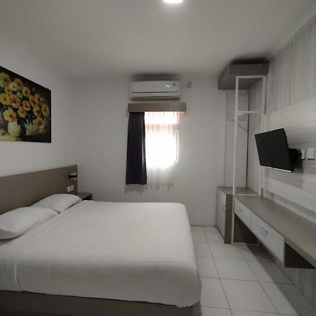 Hotel Syariah Selamat スカブミ エクステリア 写真