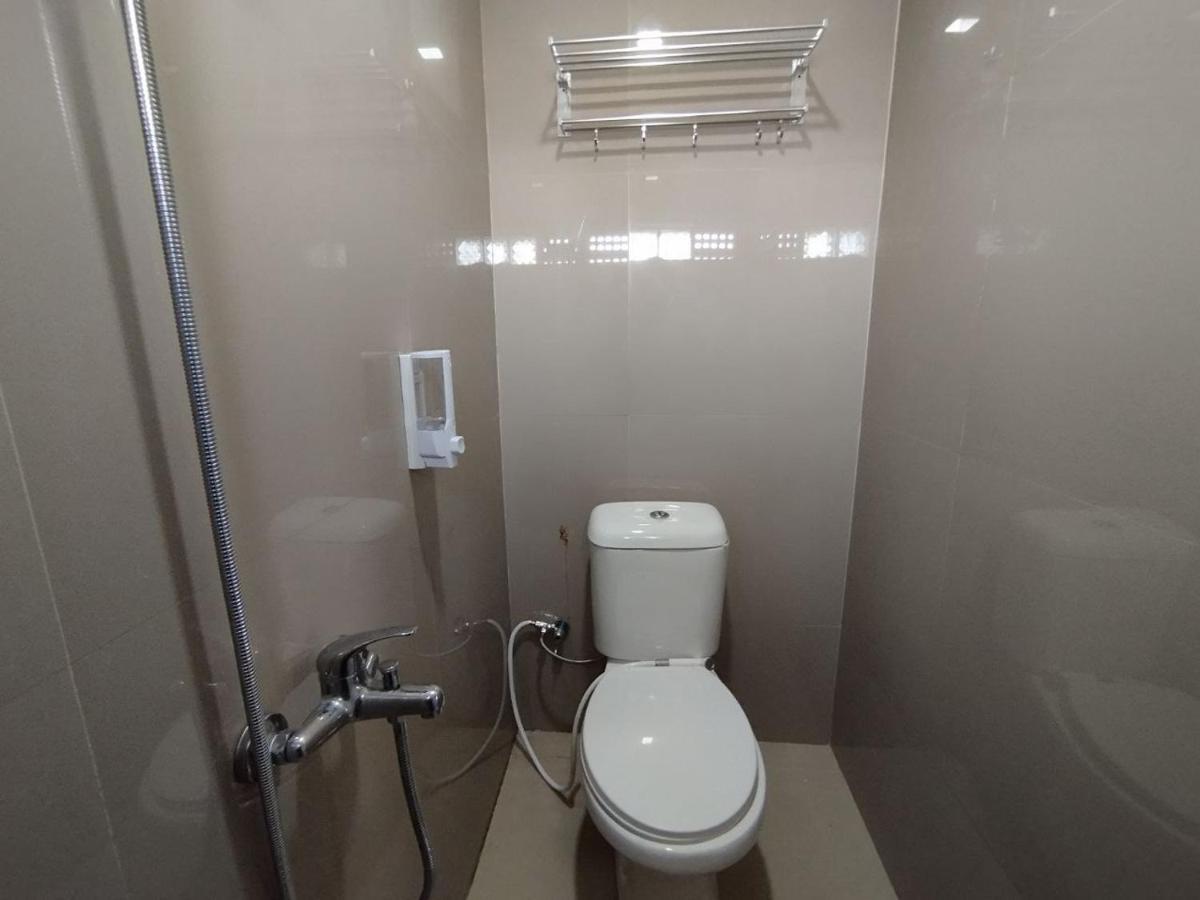 Hotel Syariah Selamat スカブミ エクステリア 写真