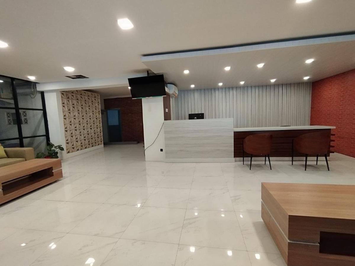 Hotel Syariah Selamat スカブミ エクステリア 写真